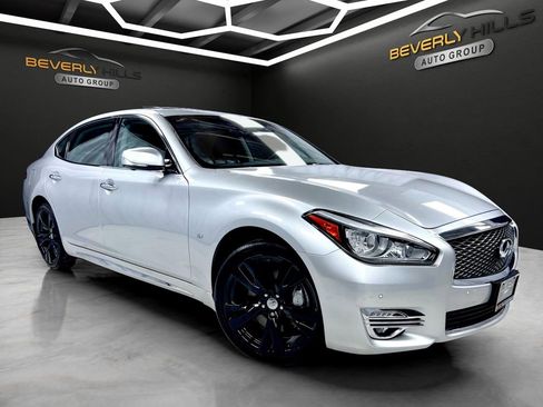 Used 2019 INFINITI Q70 L 3.7 AWD/4WD image 7