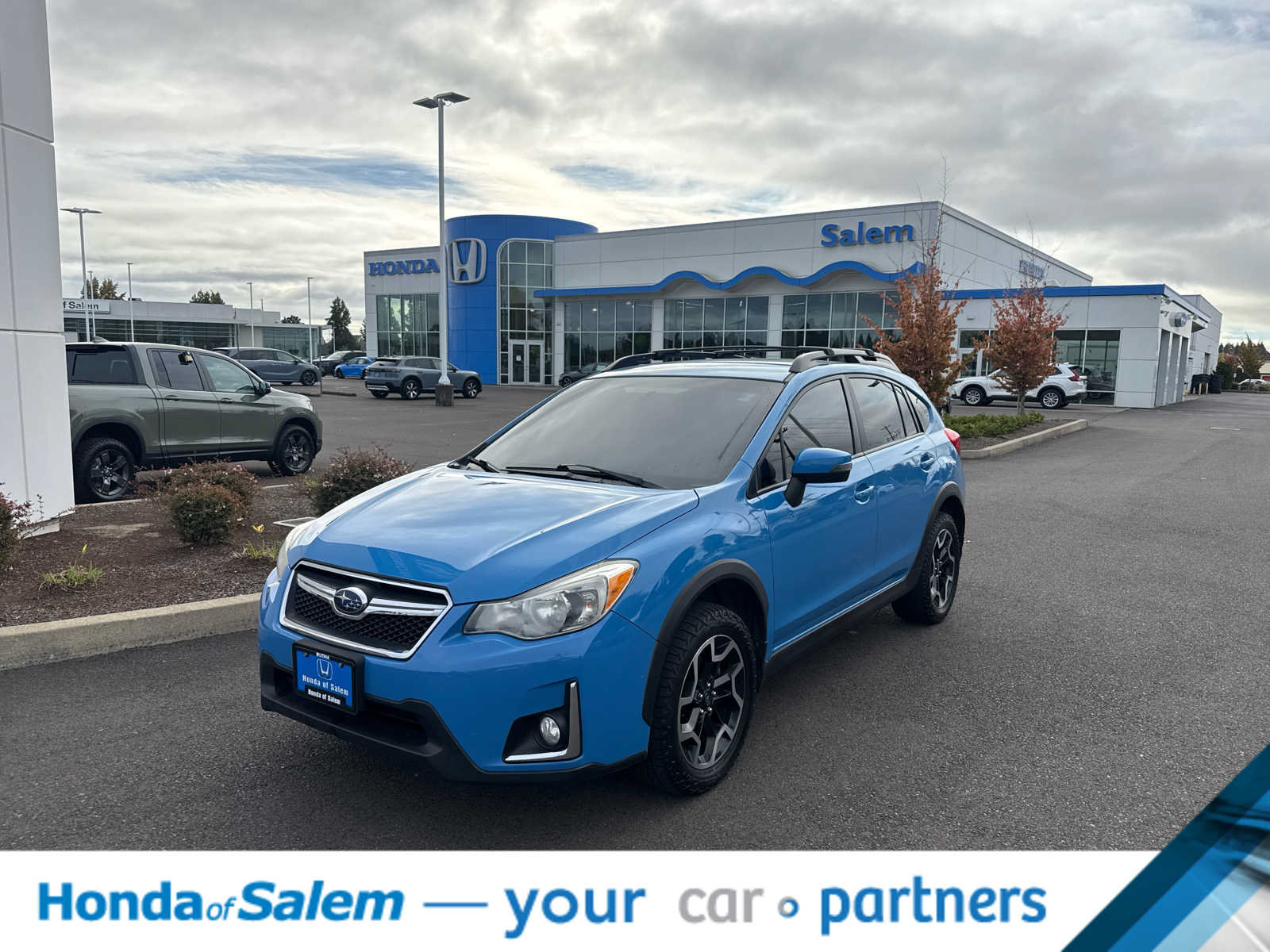 Used 2017 Subaru Crosstrek 2.0i Limited AWD/4WD image 1