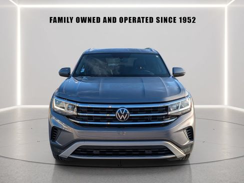 Used 2023 Volkswagen Atlas Cross Sport SE w/ Panoramic Sunroof Package FWD image 6