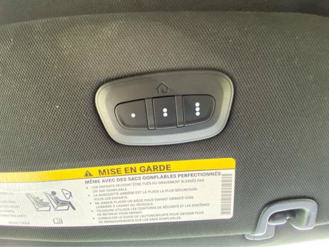 Used 2026 Chrysler Pacifica Limited FWD image 40