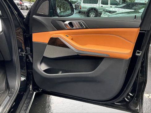 Used 2024 BMW X5 xDrive40i w/ Premium Package image 24