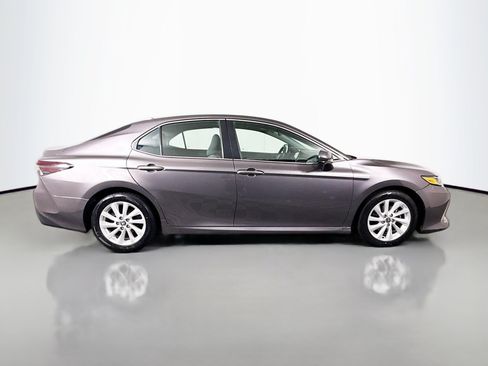 Used 2023 Toyota Camry LE FWD image 11