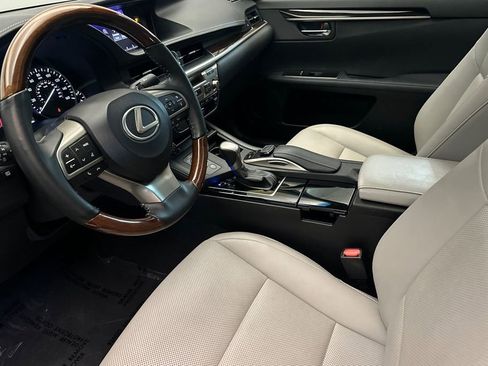 Used 2018 Lexus ES 350 w/ Navigation System Package FWD image 10