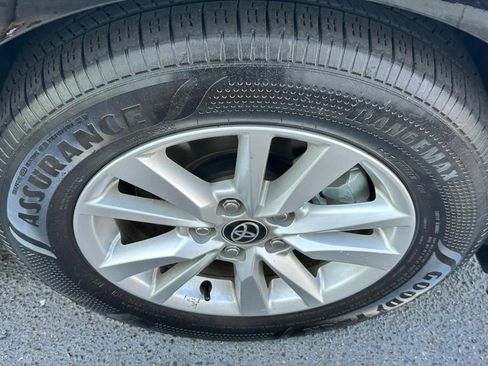 Used 2025 Toyota Camry LE image 26