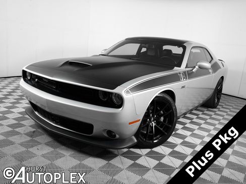 Used 2023 Dodge Challenger R/T Scat Pack w/ T/A Package image 1