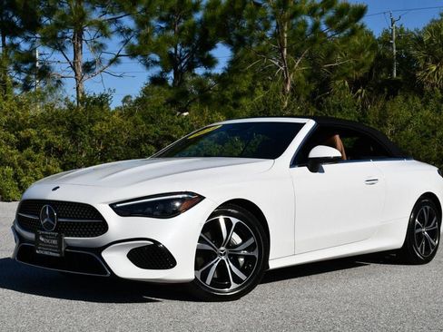 Used 2024 Mercedes-Benz CLE 300 4MATIC Cabriolet image 24