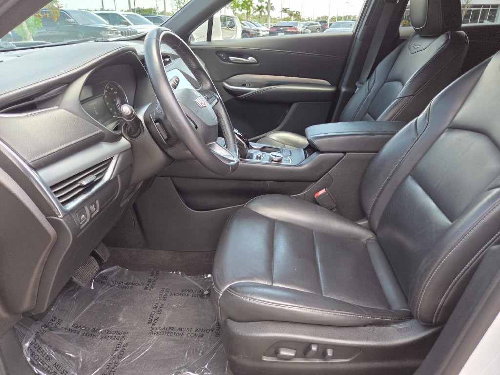 Used 2021 Cadillac XT4 Premium Luxury w/ Driver Awareness Package FWD image 28