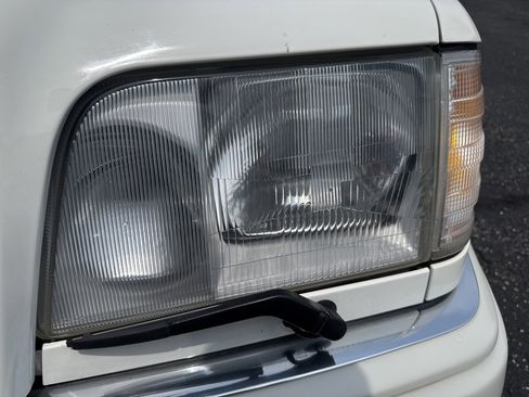 Used 1995 Mercedes-Benz E 320 Convertible image 56