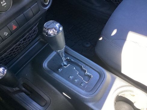 Used 2017 Jeep Wrangler Unlimited Sport w/ Quick Order Package 24S image 26