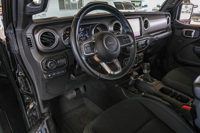 Used 2022 Jeep Wrangler Unlimited Rubicon 4xe w/ Steel Bumper Group AWD/4WD image 11