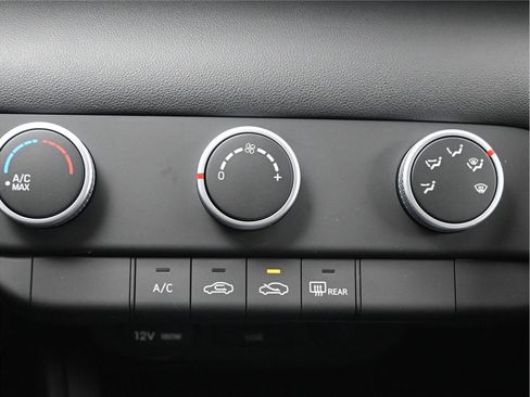 New 2026 Hyundai Elantra SE FWD image 6