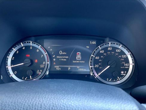 Used 2023 Toyota Highlander XLE AWD/4WD image 26