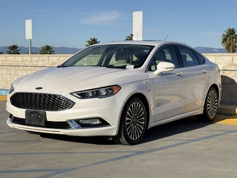 Used 2018 Ford Fusion Energi Platinum image 7
