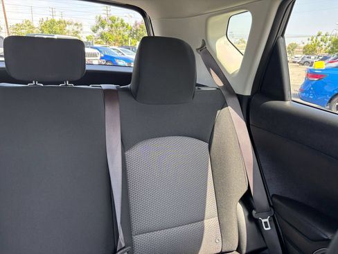 Used 2025 Kia Soul LX w/ LX Technology Package FWD image 37
