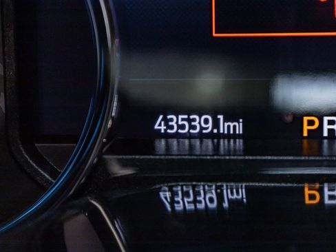 Used 2022 Ford F250 Lariat w/ Black Appearance Package image 17