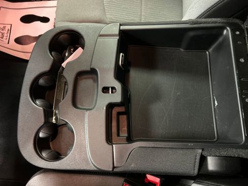 Used 2024 RAM 2500 Big Horn w/ Level 2 Equipment Group image 20