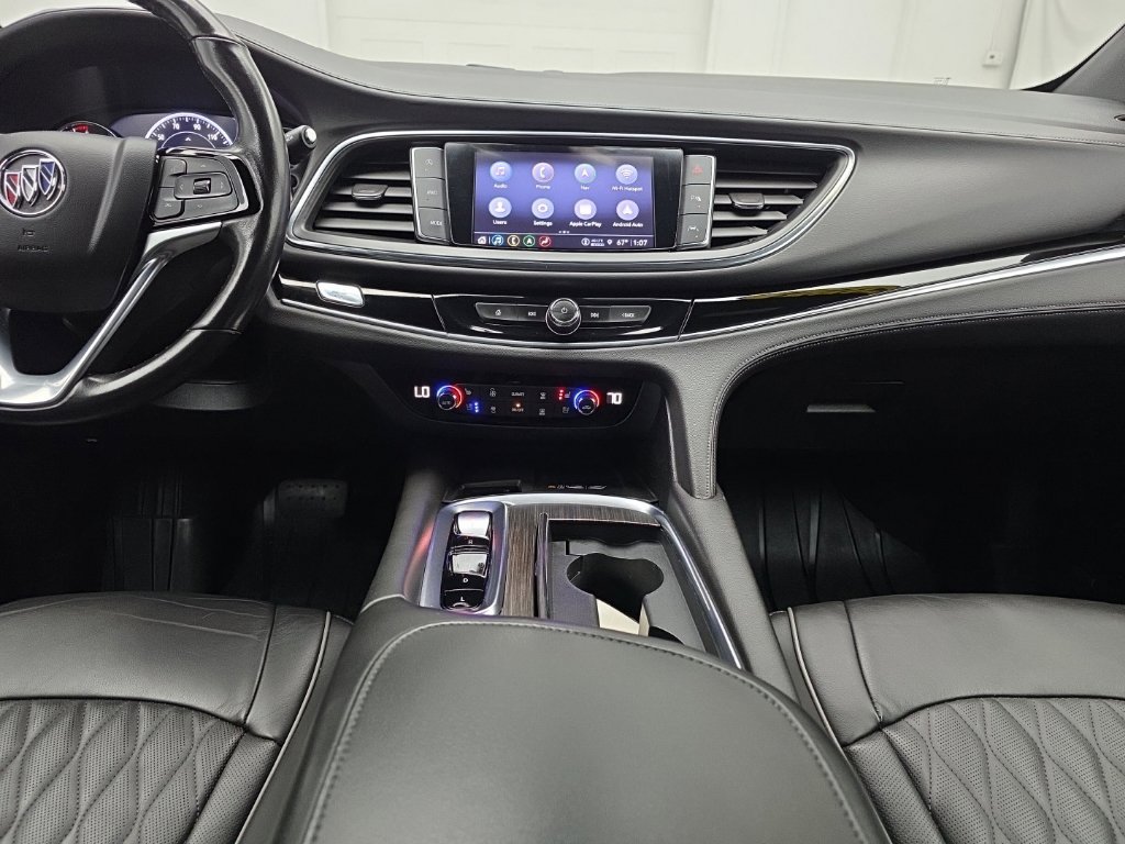 Used 2024 Buick Enclave Avenir w/ Avenir Technology Package AWD/4WD image 32