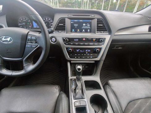Used 2016 Hyundai Sonata Sport w/ Option Group 02 FWD image 7
