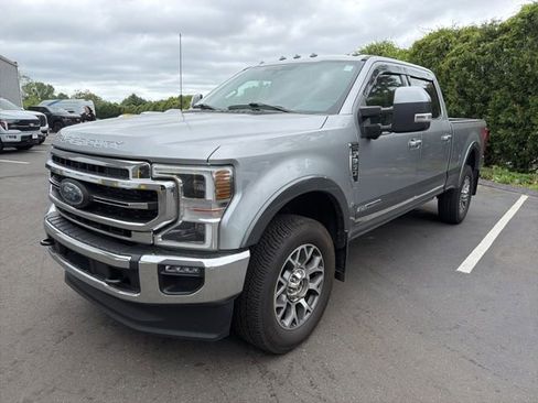 Used 2022 Ford F350 Lariat w/ Lariat Ultimate Package AWD/4WD image 3