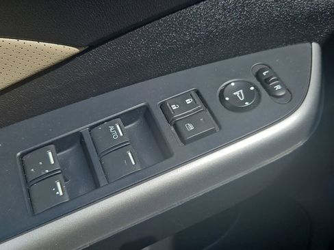 Used 2015 Honda CR-V EX-L image 17