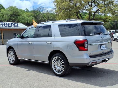 Certified 2024 Ford Expedition Limited image 12