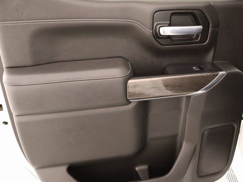 Used 2021 Chevrolet Silverado 1500 LTZ image 17