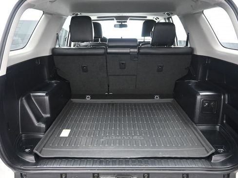 Used 2018 Toyota 4Runner TRD Off-Road Premium image 37