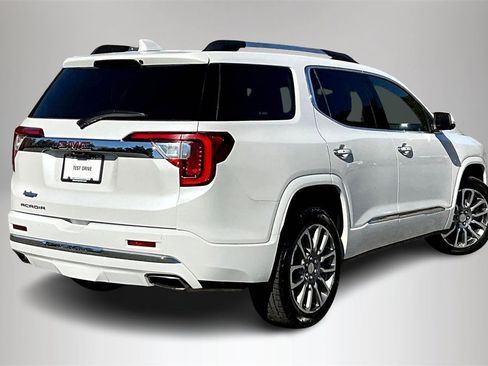Used 2022 GMC Acadia Denali w/ Denali Technology Package image 6
