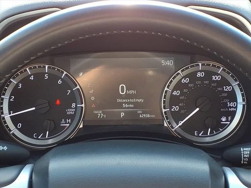 Used 2023 Toyota Highlander XLE FWD image 23