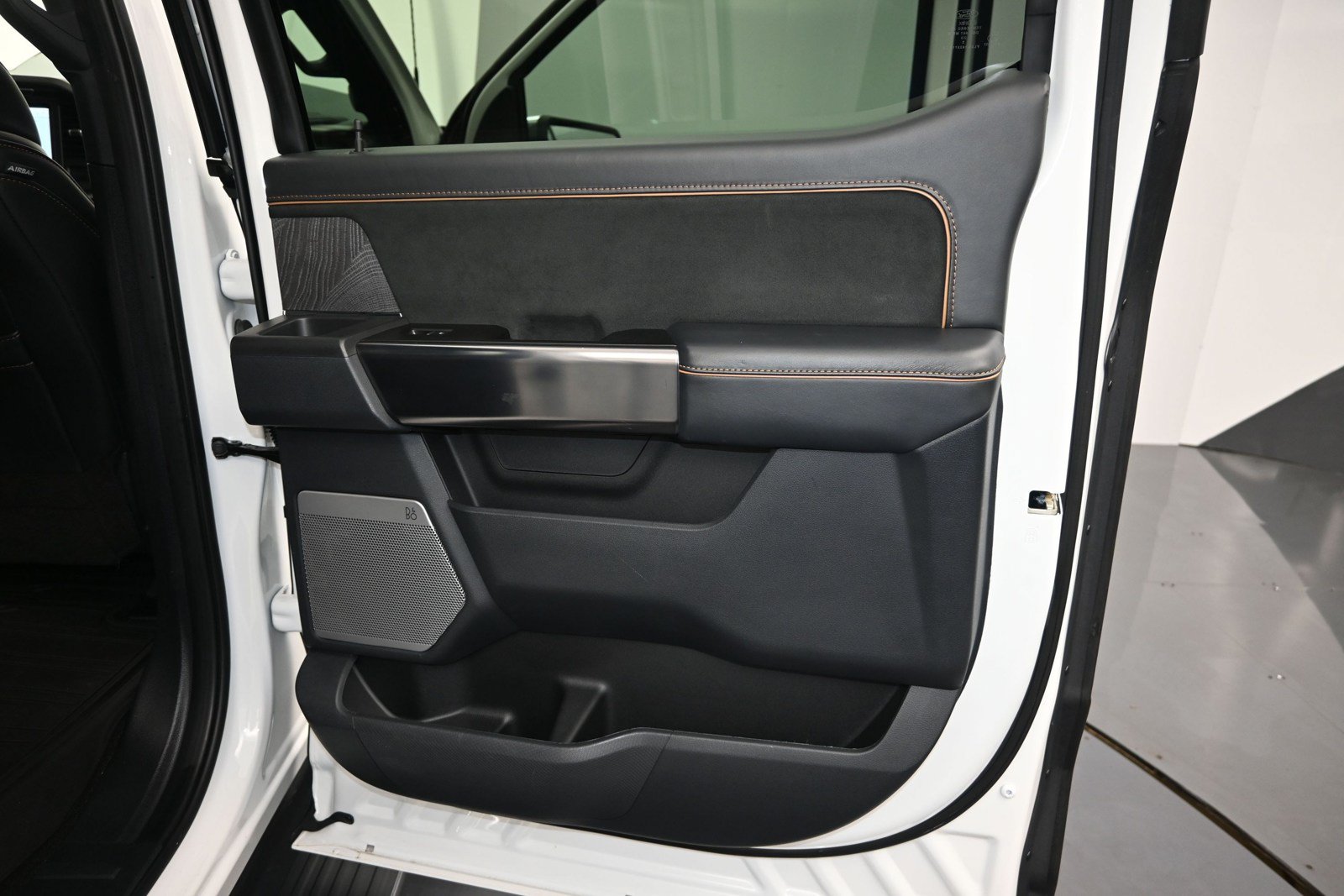 Used 2022 Ford F150 Platinum AWD/4WD image 12