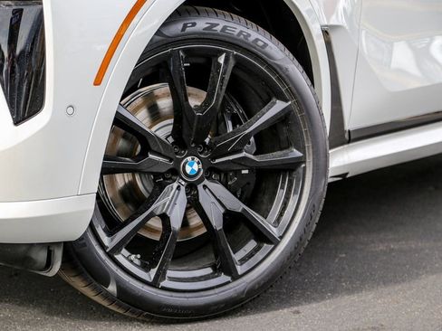 New 2026 BMW X7 xDrive40i image 9