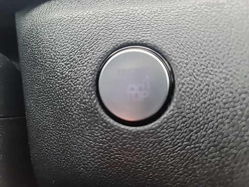Certified 2023 Kia Sorento S FWD image 25