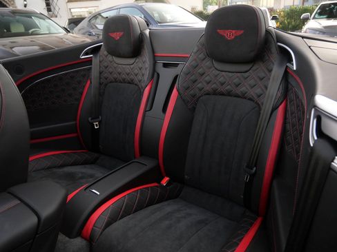 Used 2022 Bentley Continental GT Speed image 18