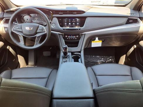 New 2026 Cadillac XT5 Luxury AWD/4WD image 11