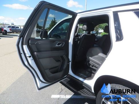 Used 2022 Chevrolet Tahoe RST w/ Luxury Package image 34