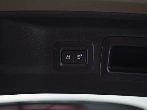 Used 2025 MAZDA CX-70 Plug-In Hybrid w/ Premium Plus AWD/4WD image 18