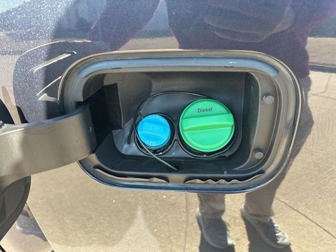 Used 2024 GMC Sierra 3500 Denali Ultimate image 38