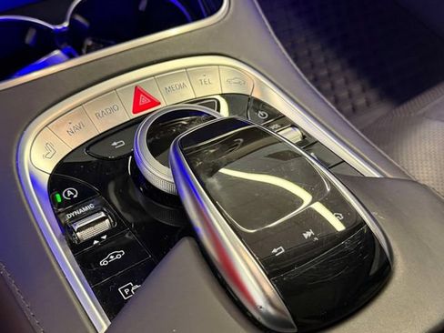 Used 2019 Mercedes-Benz S 560 4MATIC Sedan image 31