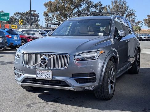 Used 2017 Volvo XC90 T6 Inscription w/ Vision Package image 17