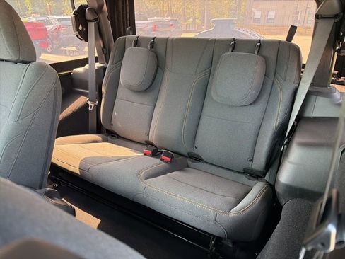 Used 2024 Jeep Wrangler Sport AWD/4WD image 21