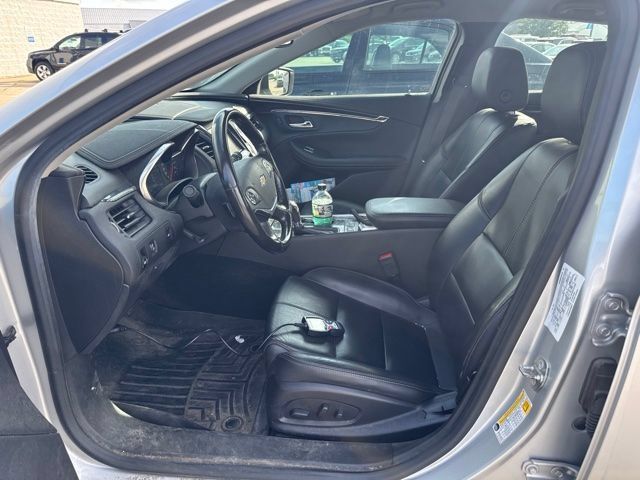 Used 2019 Chevrolet Impala LT w/ LT Leather Package FWD image 9