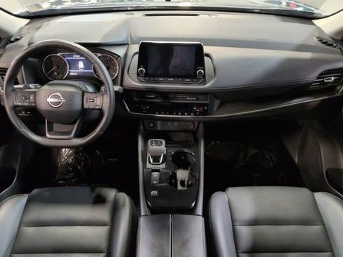 Used 2026 Nissan Rogue SV w/ SV Premium Package FWD image 14