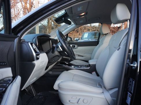 Used 2023 Kia Sorento SX Prestige image 33