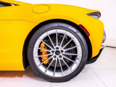 New 2026 McLaren Artura image 14