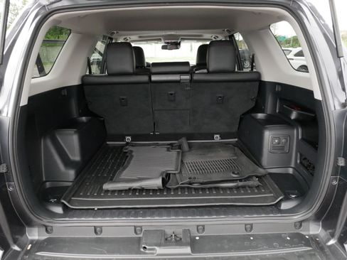 Certified 2023 Toyota 4Runner TRD Off-Road Premium w/ Moonroof Package AWD/4WD image 18