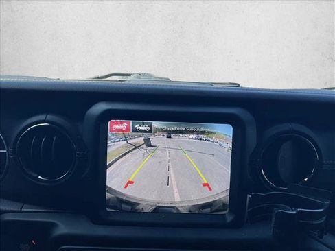 Used 2021 Jeep Wrangler Unlimited Sahara image 14