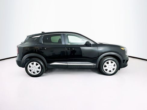 Used 2025 Nissan Kicks SV FWD image 10