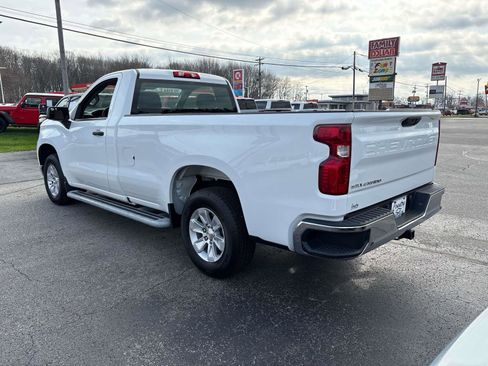 Used 2025 Chevrolet Silverado 1500 W/T image 3