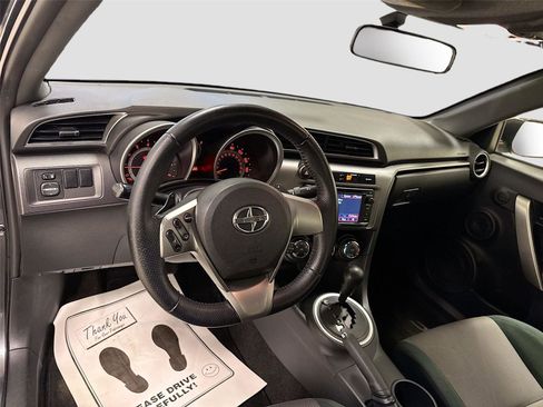 Used 2015 Scion tC image 9