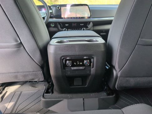 New 2026 Chevrolet Tahoe LS image 31